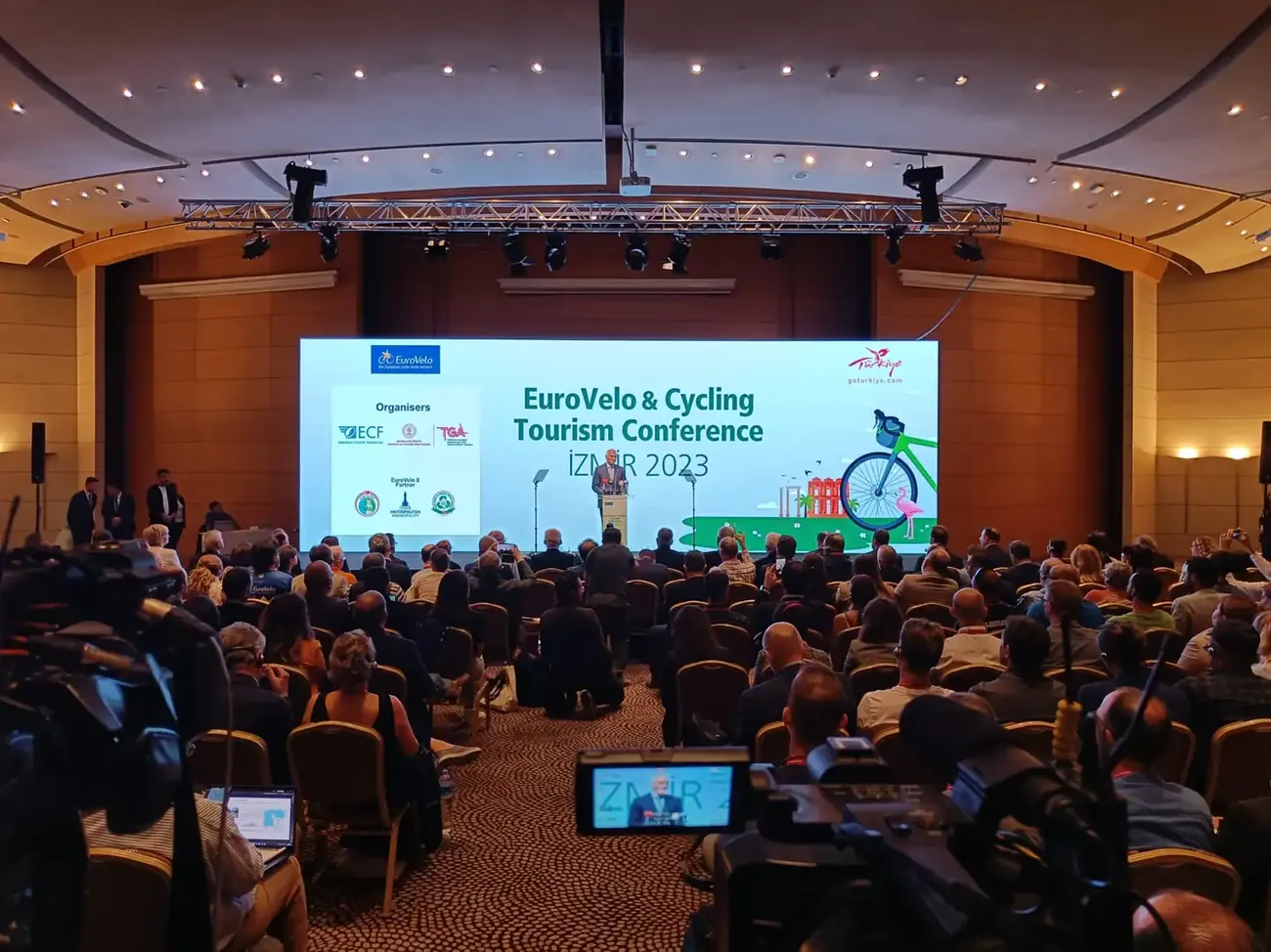 Full auditorium at the EuroVelo and Cycling Tourism Conference in Izmir, 2023